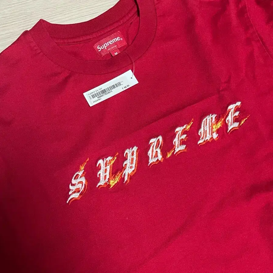 새상품) Supreme flames s/s top M사이즈