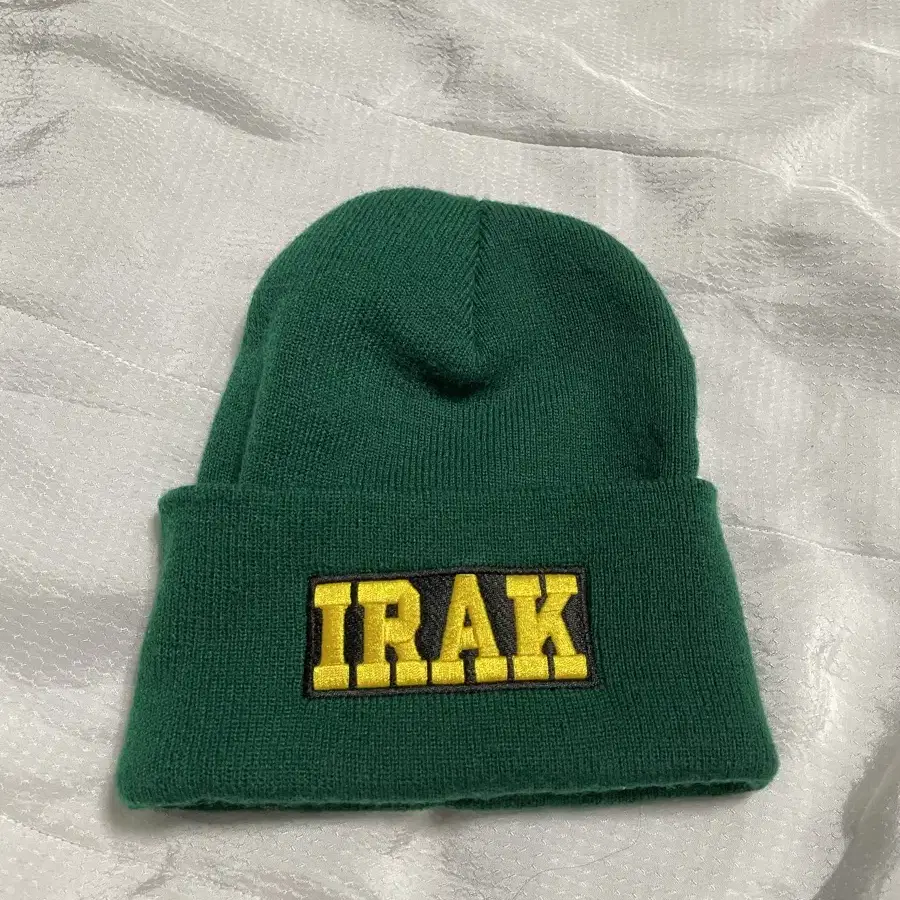 IRAK 아크릴 비니 그린