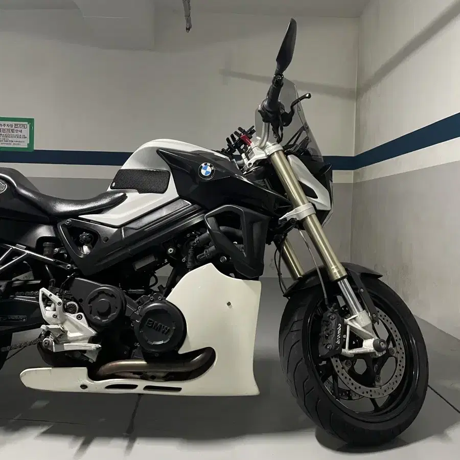 2015 BMW F800R