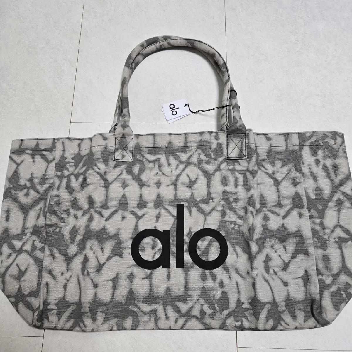 Alo 알로 토트백 Tote bag 가방 (새제품)