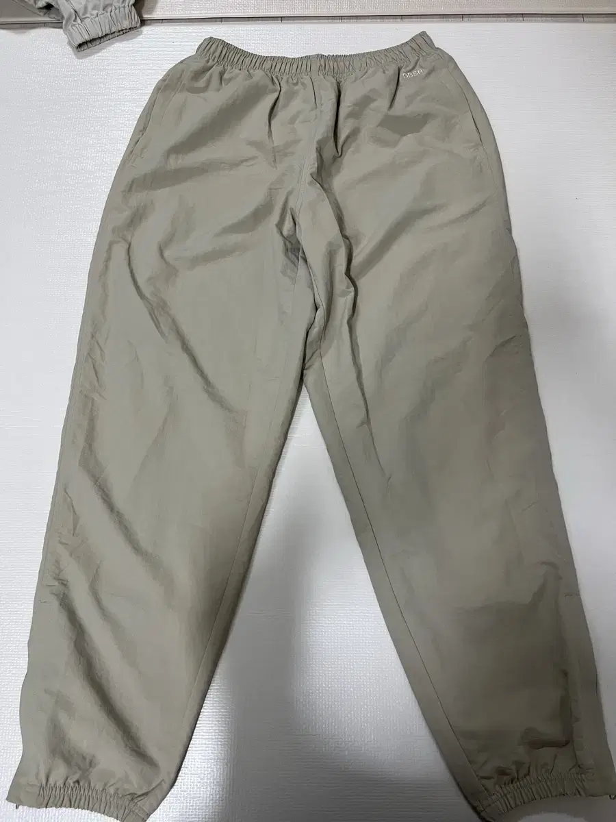 DBSRWoven Pants