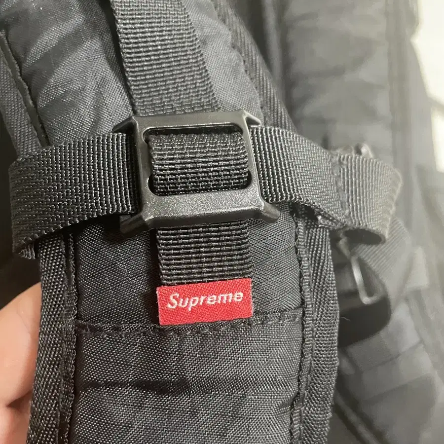 Supreme 18fw backpack black