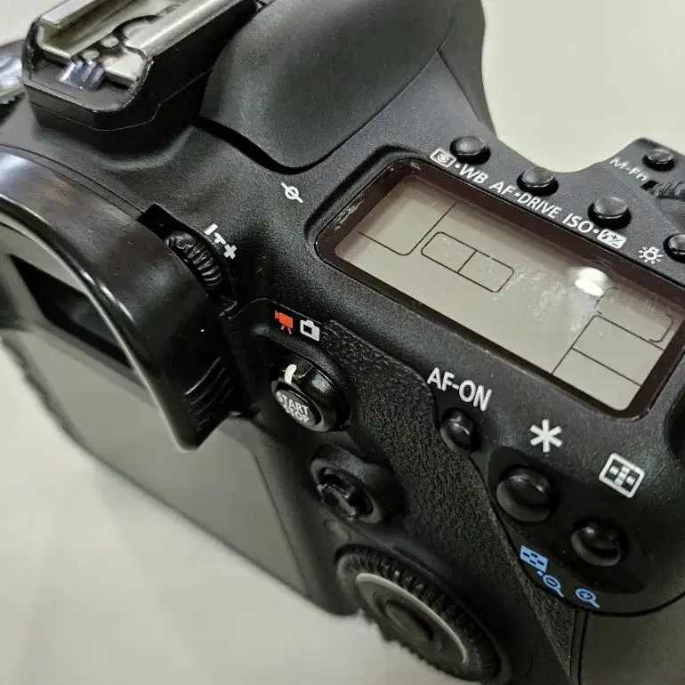 캐논 CANON EOS 7D 중급 크롭 DSLR