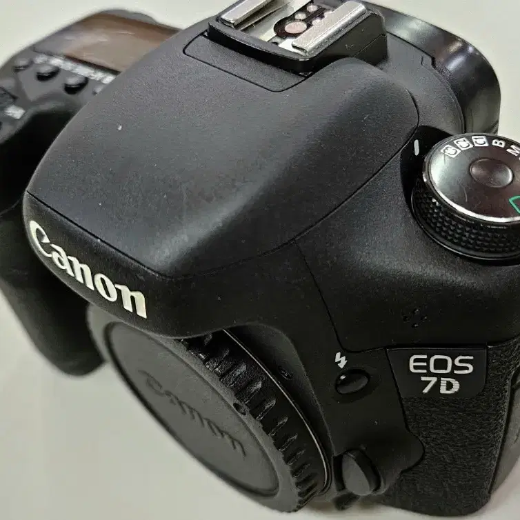 캐논 CANON EOS 7D 중급 크롭 DSLR