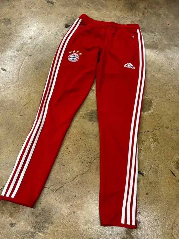 [Authentic/90] Adidas Munich Bayern Track Pants Red