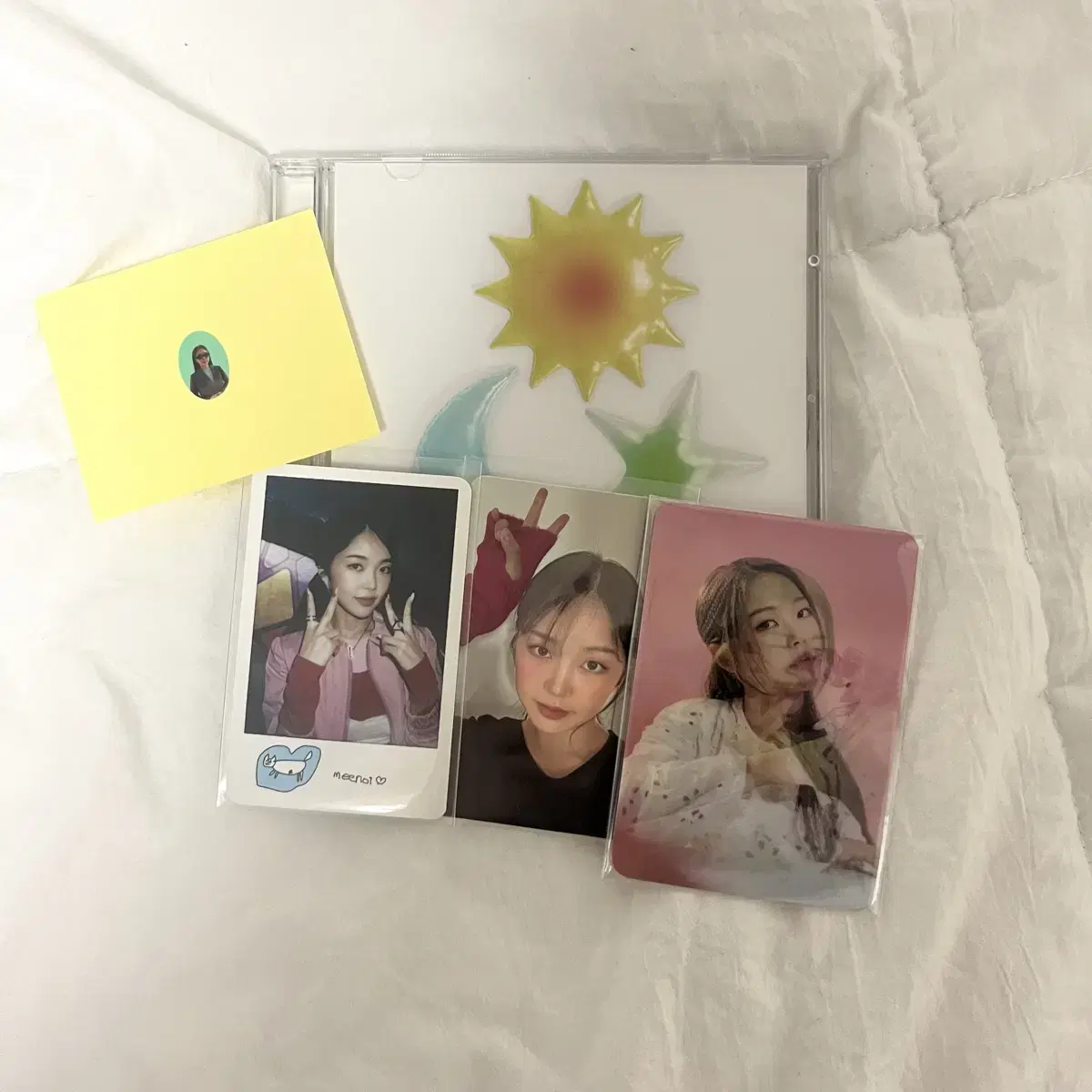 Minoy albums & photocards in bulk