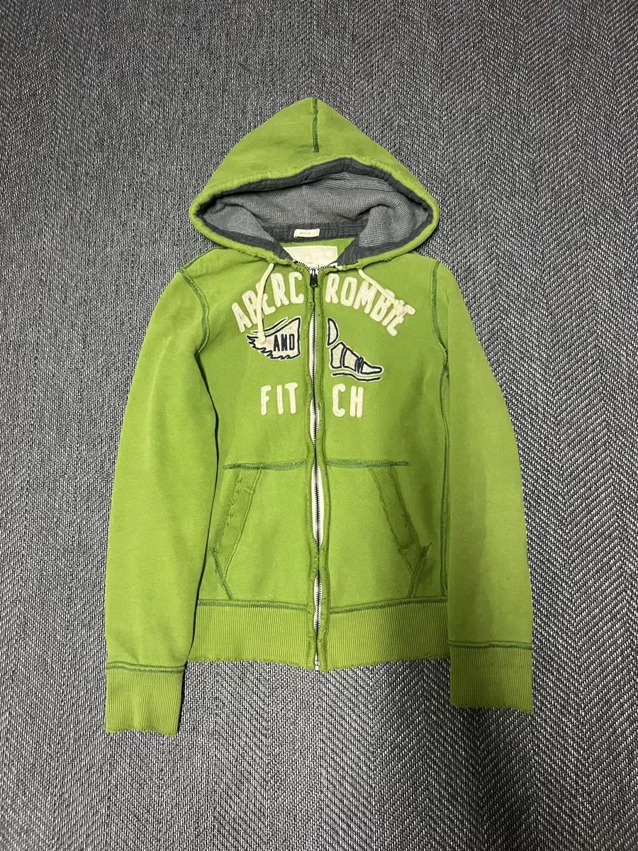 Yang Hongyuan Abercrombie & Fitch Hooded Zip Up L