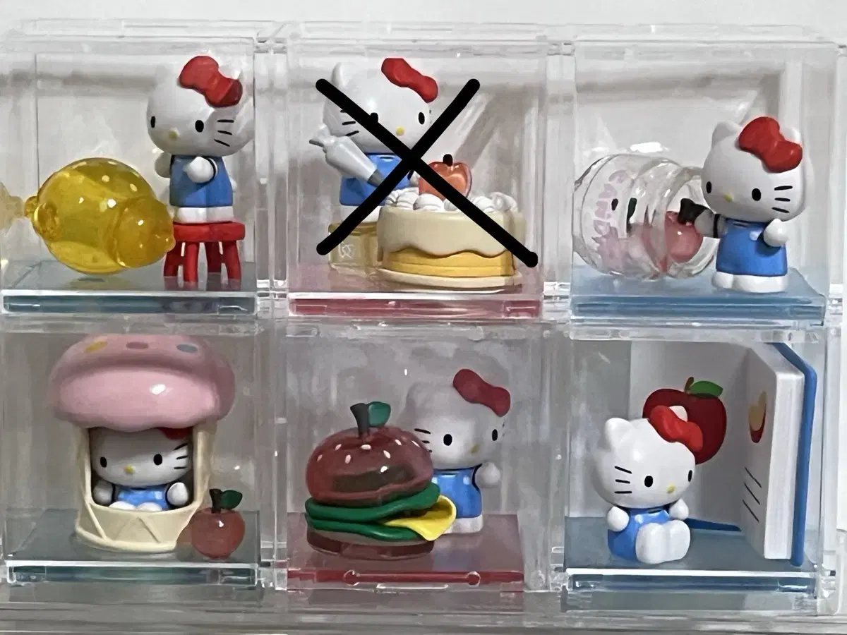 Apple Kitty Figures