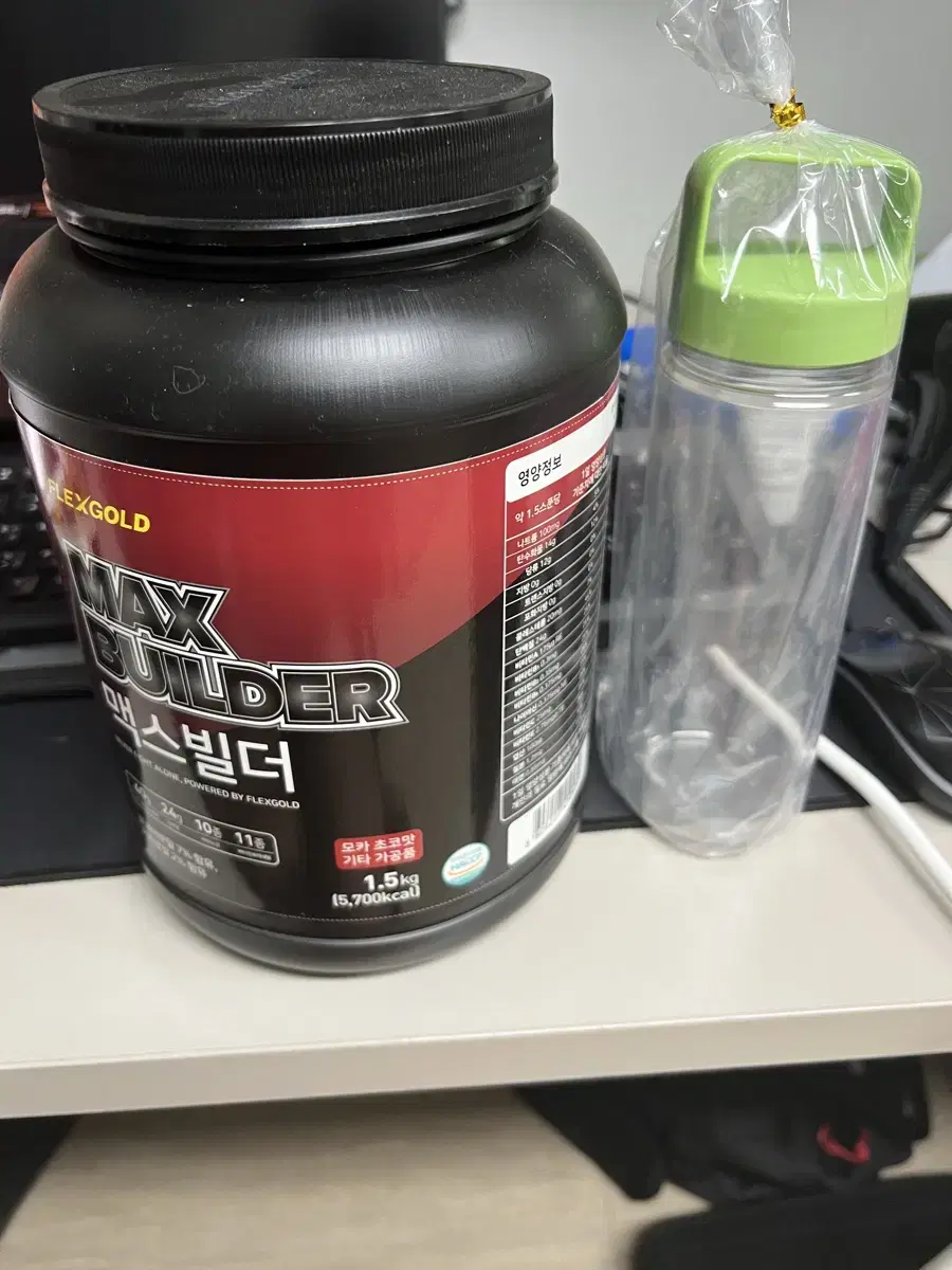 맥스빌더 프로틴 쉐이크 모카초코맛 1.5kg + 보틀