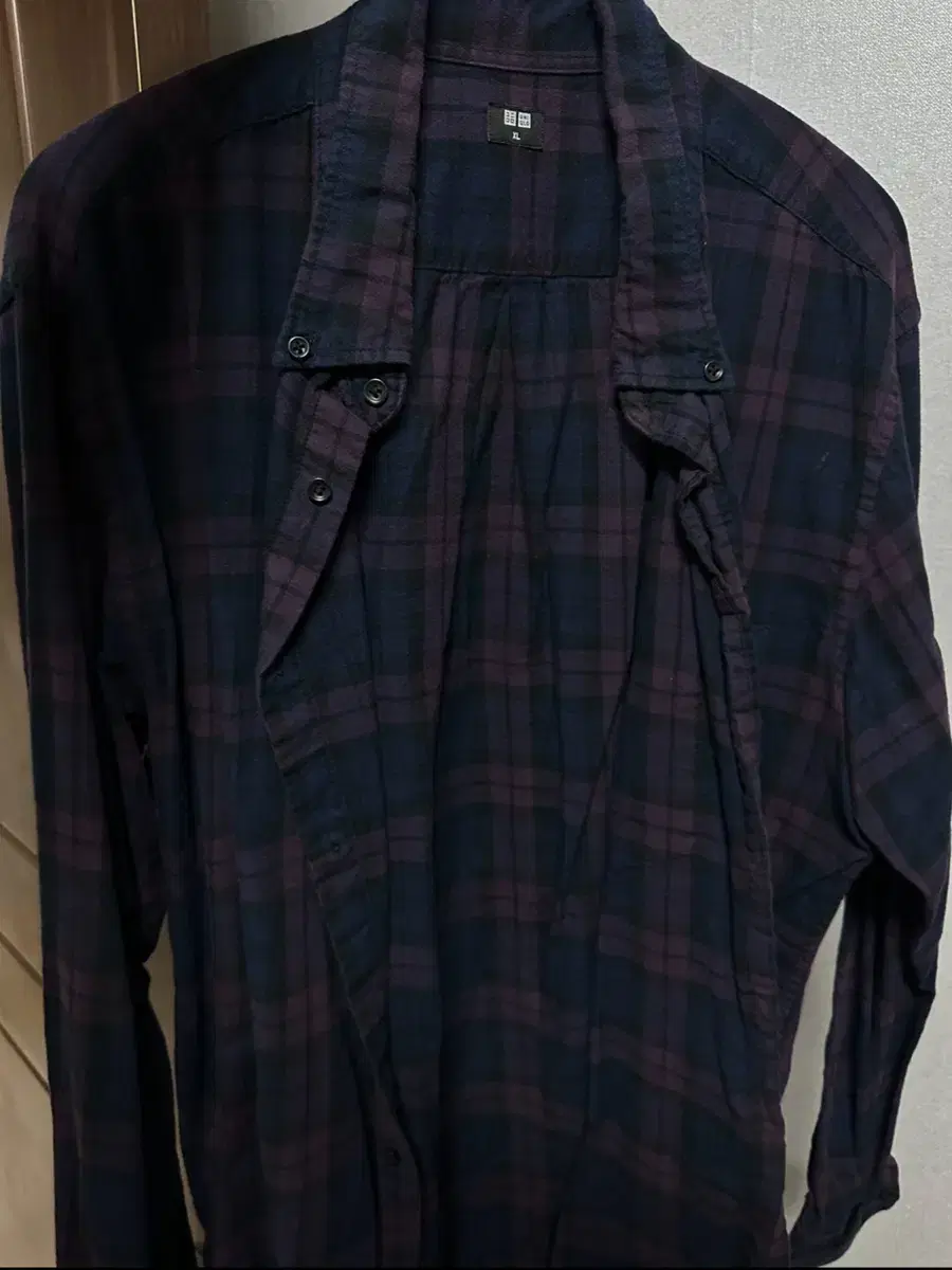 Uniqlo long sleeve shirt southern sell!