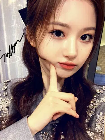 설리 친필 사인 포함 2L 사이즈 사진 Sullyoon-