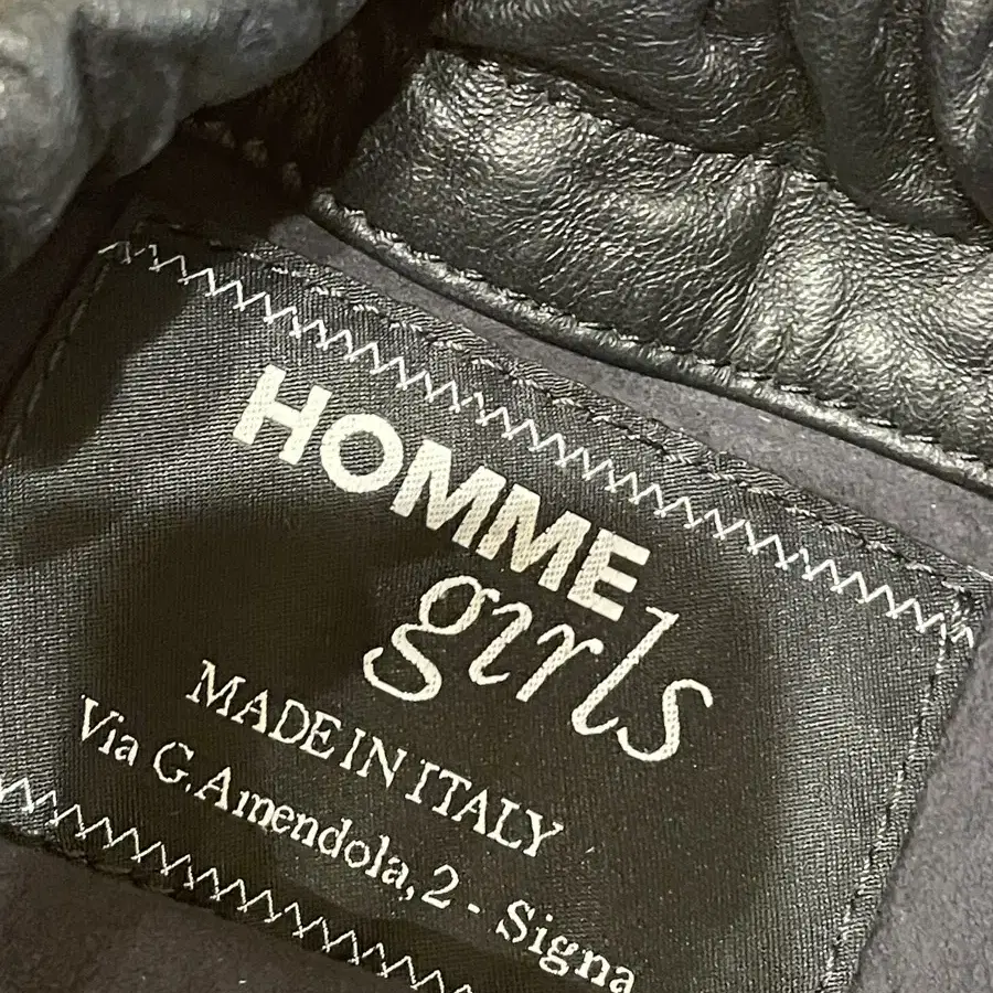 옴므걸 파우치 백 homme girls