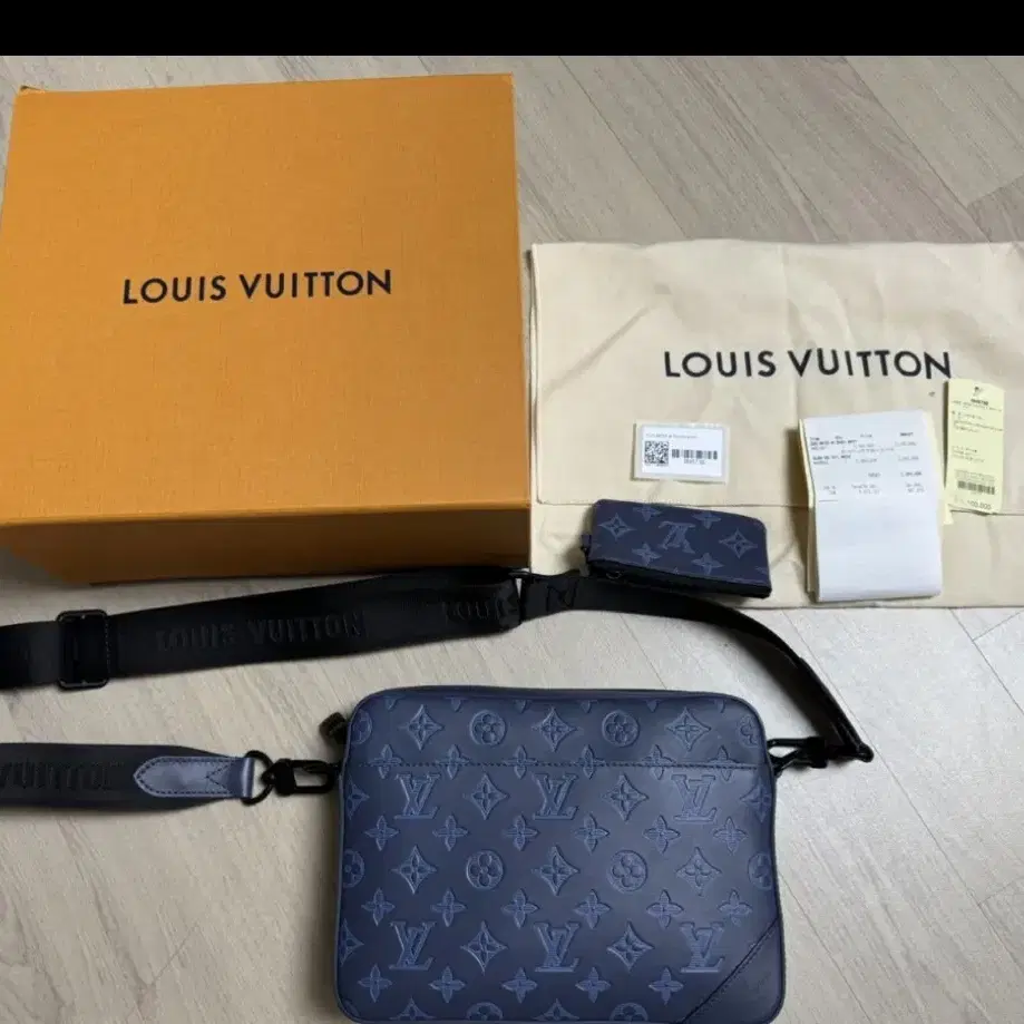 루이비통 LOUIS VUITTON 듀오 메신저 M45730(새상품 급)