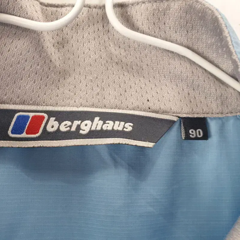 E7215 BERGHAUS 여90 바람막이 봄가을 자켓/더크