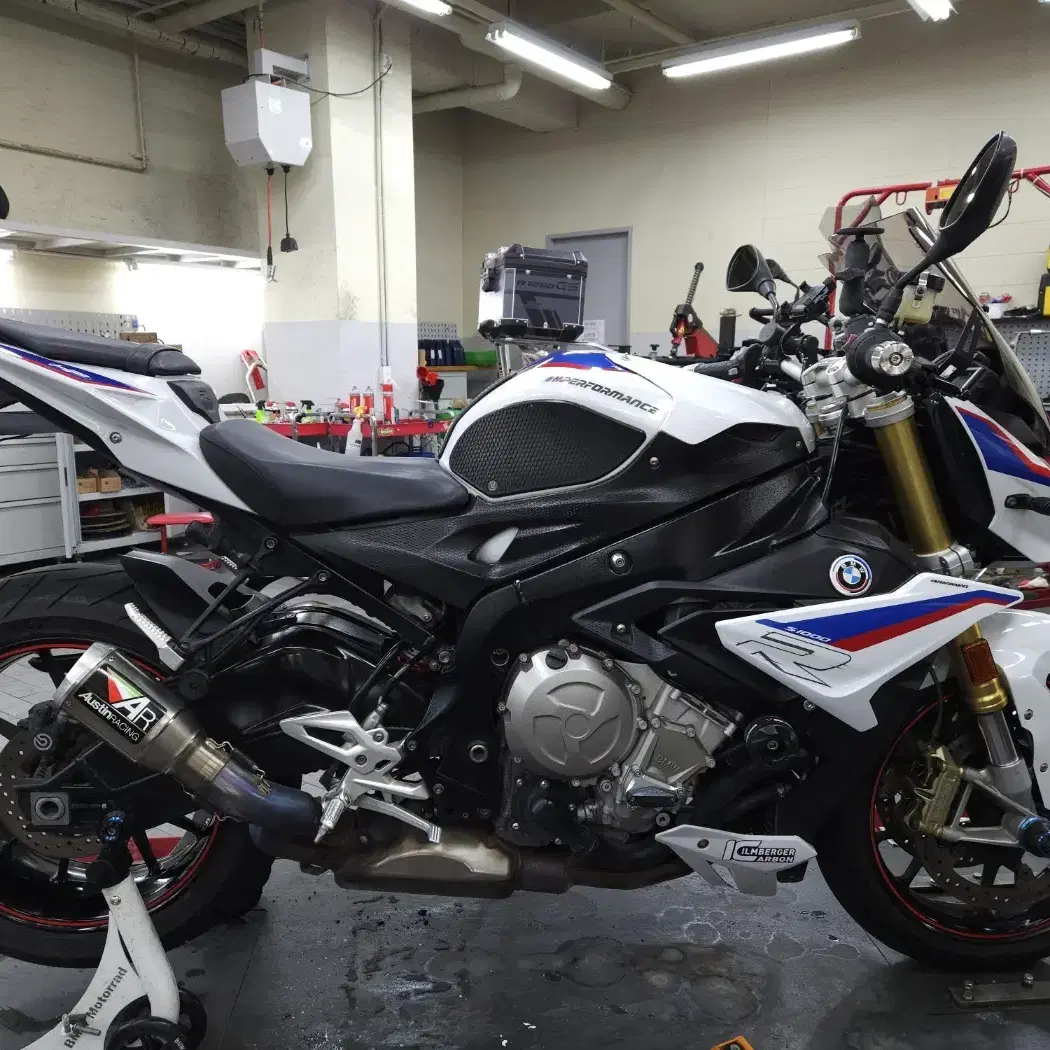 bmw s1000r