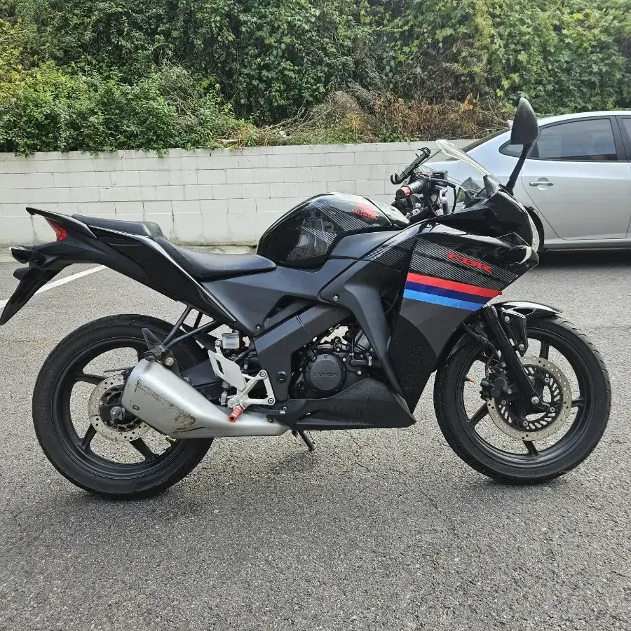 cbr125 (신차금 컨디션 차량 판매합니다!)