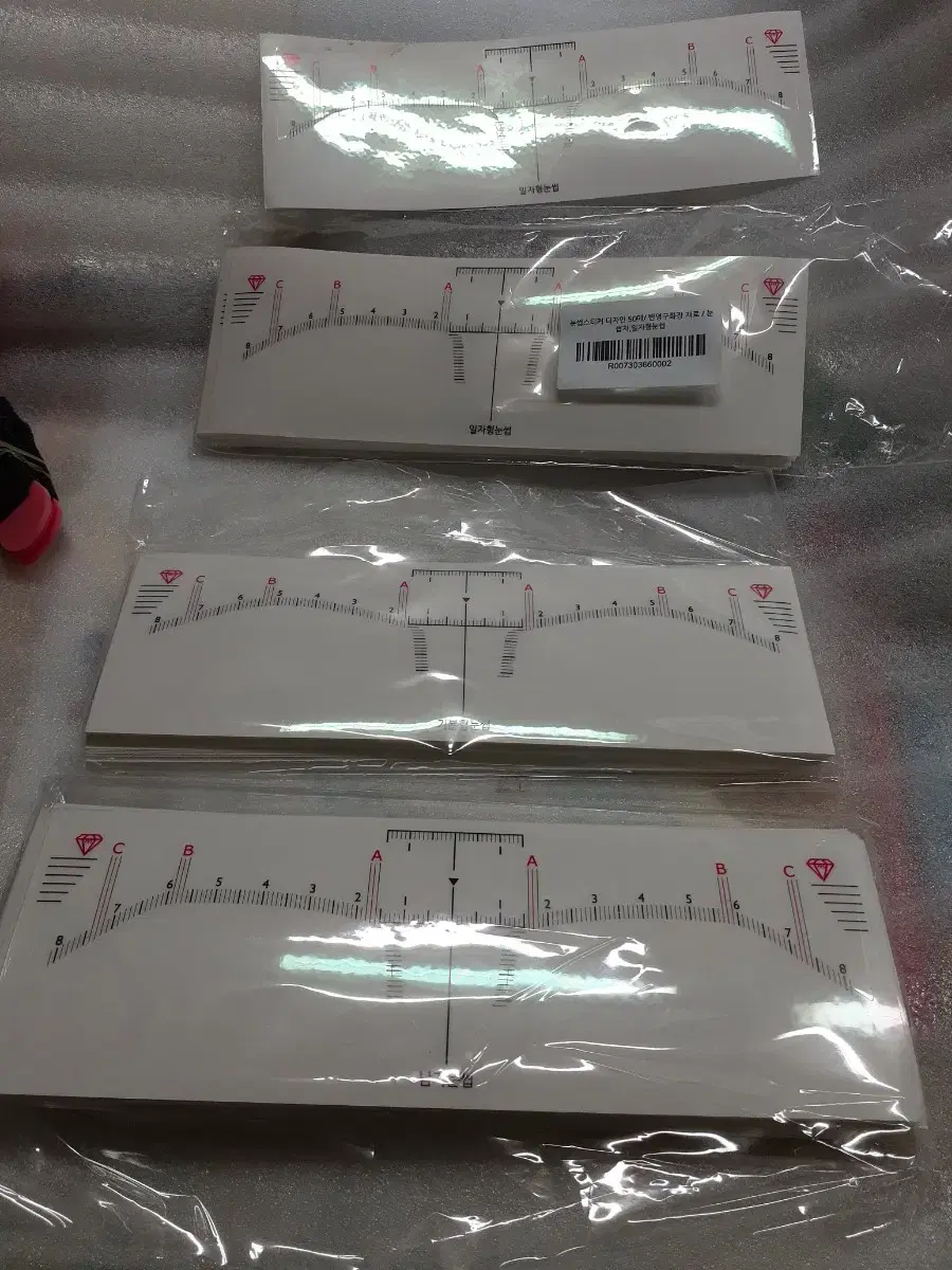 눈썹스티커 디자인3봉+ 눈썹관련기구(3개)