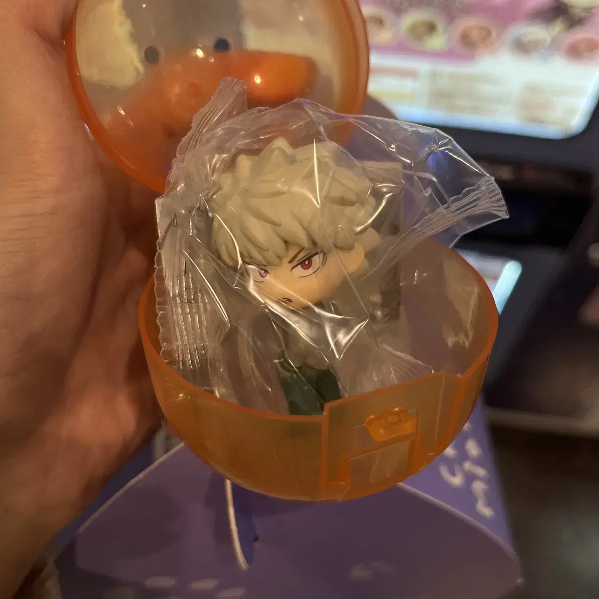 Hiroaka Bakugo Furimuki Kotchimuite Gacha