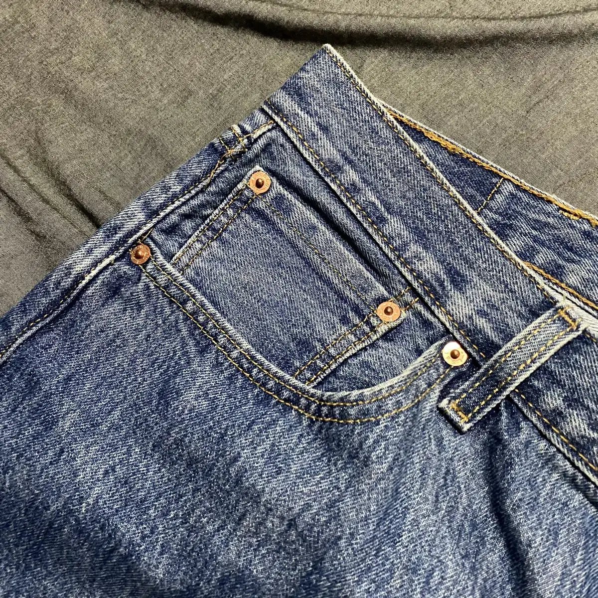 Levis 501 Denim Pants