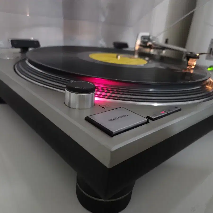 Technics 턴테이블 SL-1200MK2