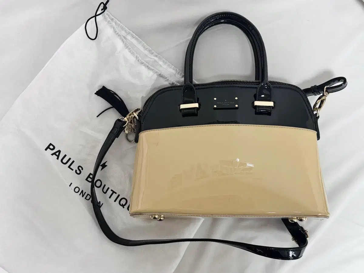 Falls Boutique Bags