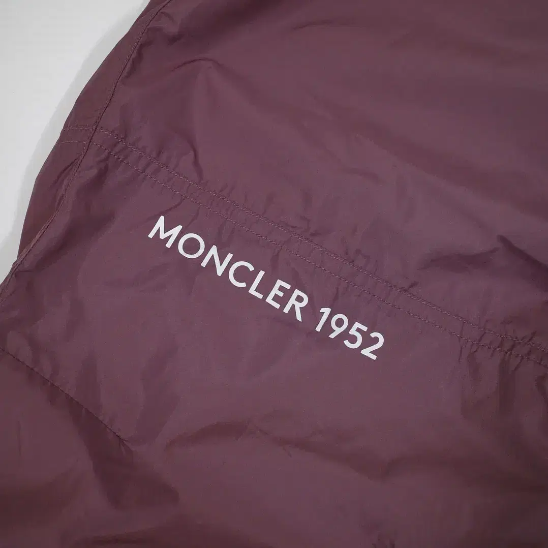 Moncler 1952 스포츠 팬츠 라지 판매