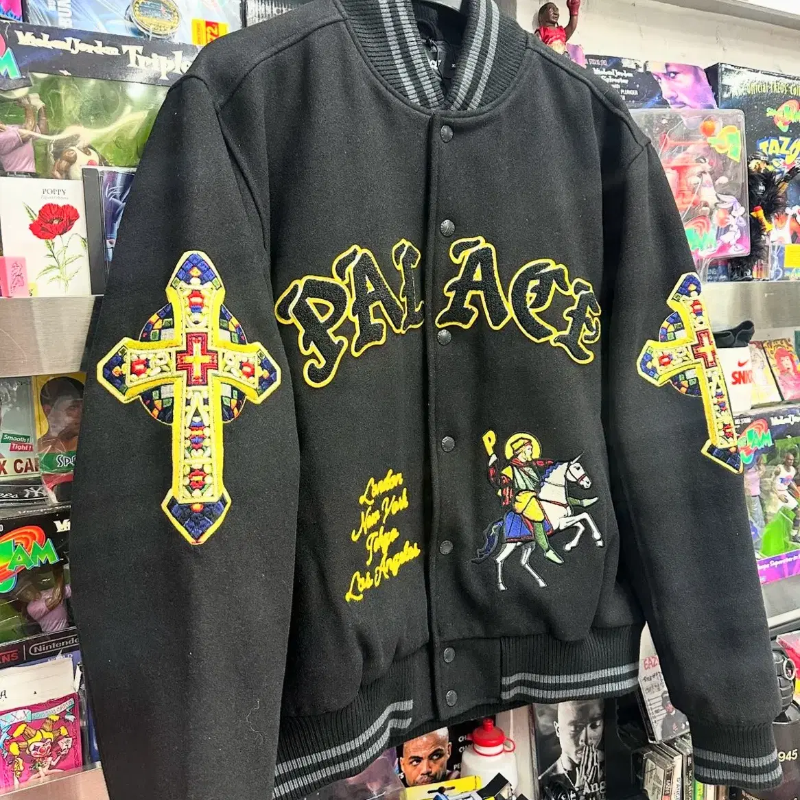 팔라스 세인트 바시티 Palace Saints Varsity Jacket