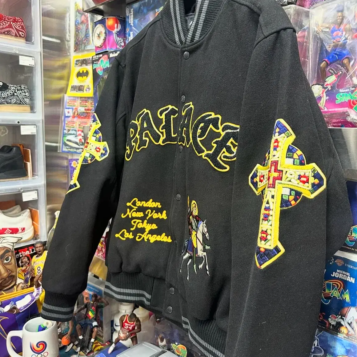 팔라스 세인트 바시티 Palace Saints Varsity Jacket