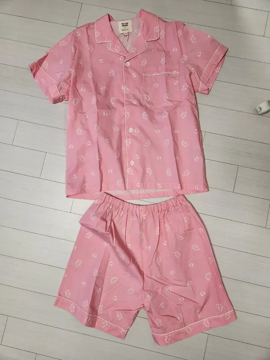 I sell Rest & Goods pajamas (size M).