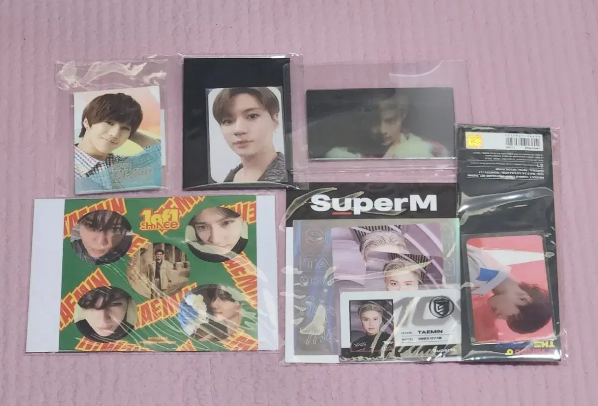 (sold) shinee taemin photocard Photocard bulk WTS