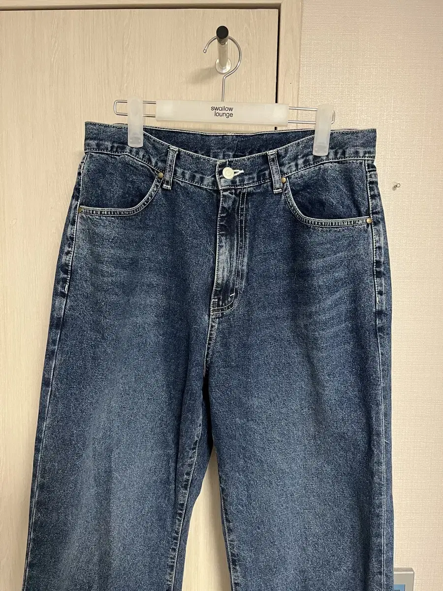 Another Office Cut Denim Size 2