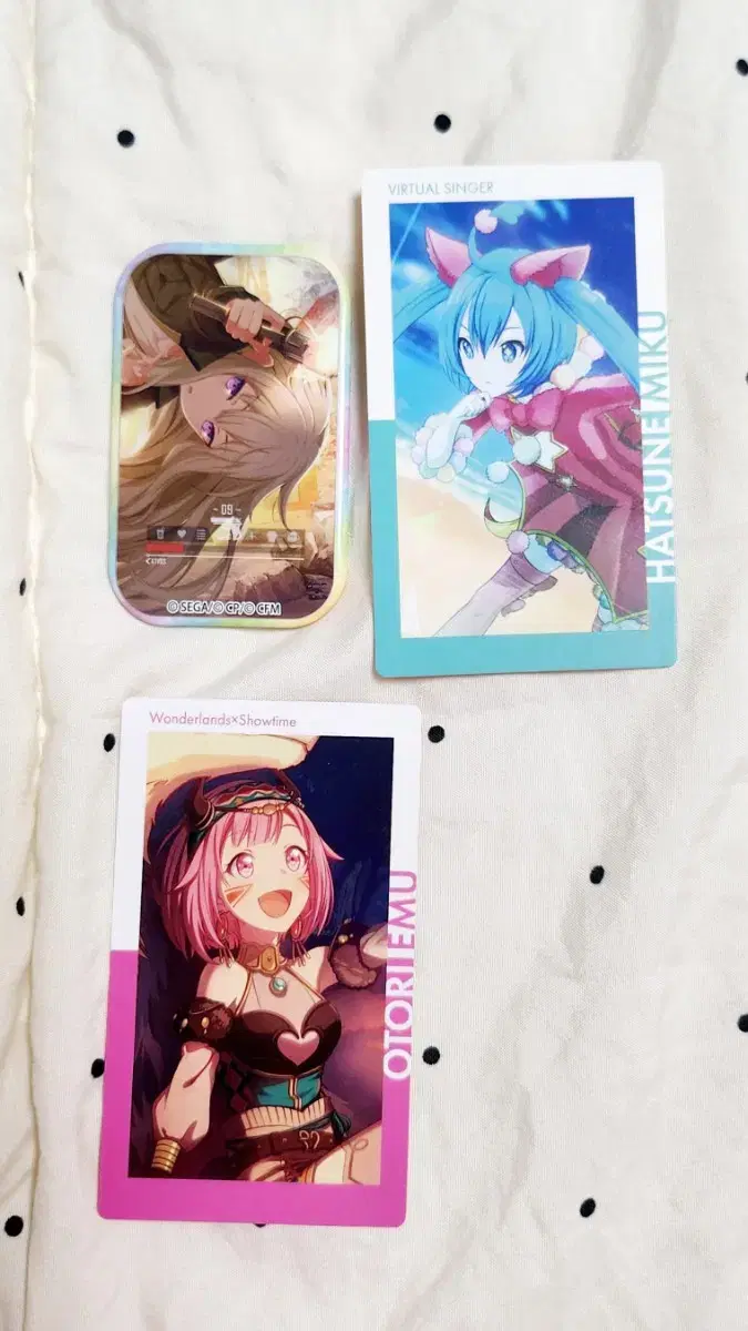 Bulk) Sells Nene, Emu, Wondershow Miku Epic Cards and Badges