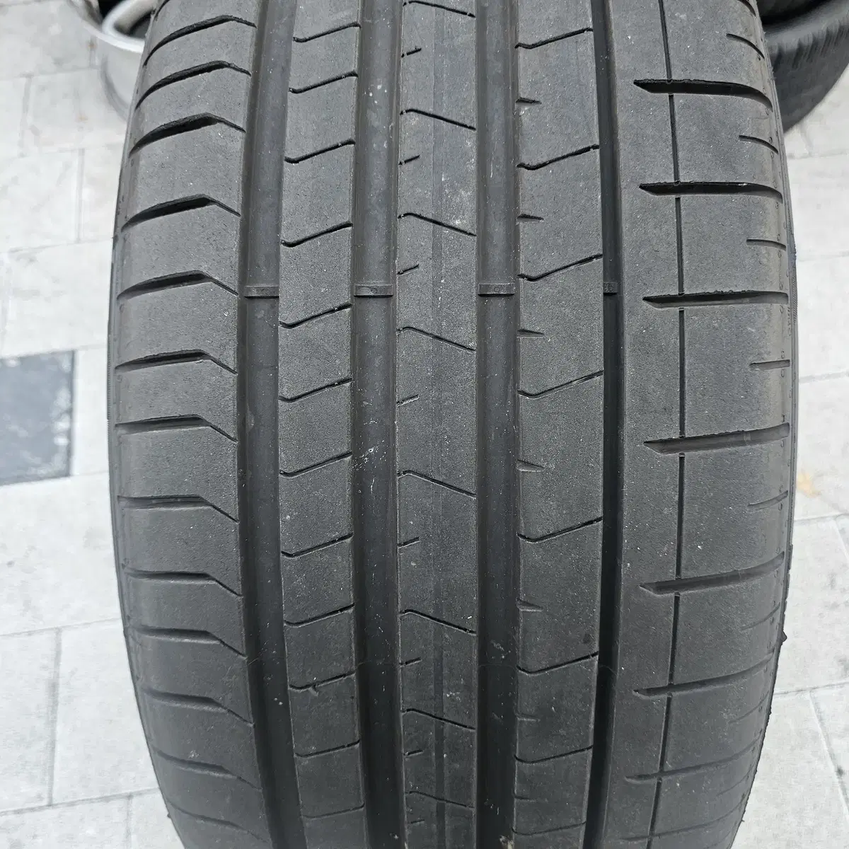 275/45R21  벤츠  순정타이어  1본 판매