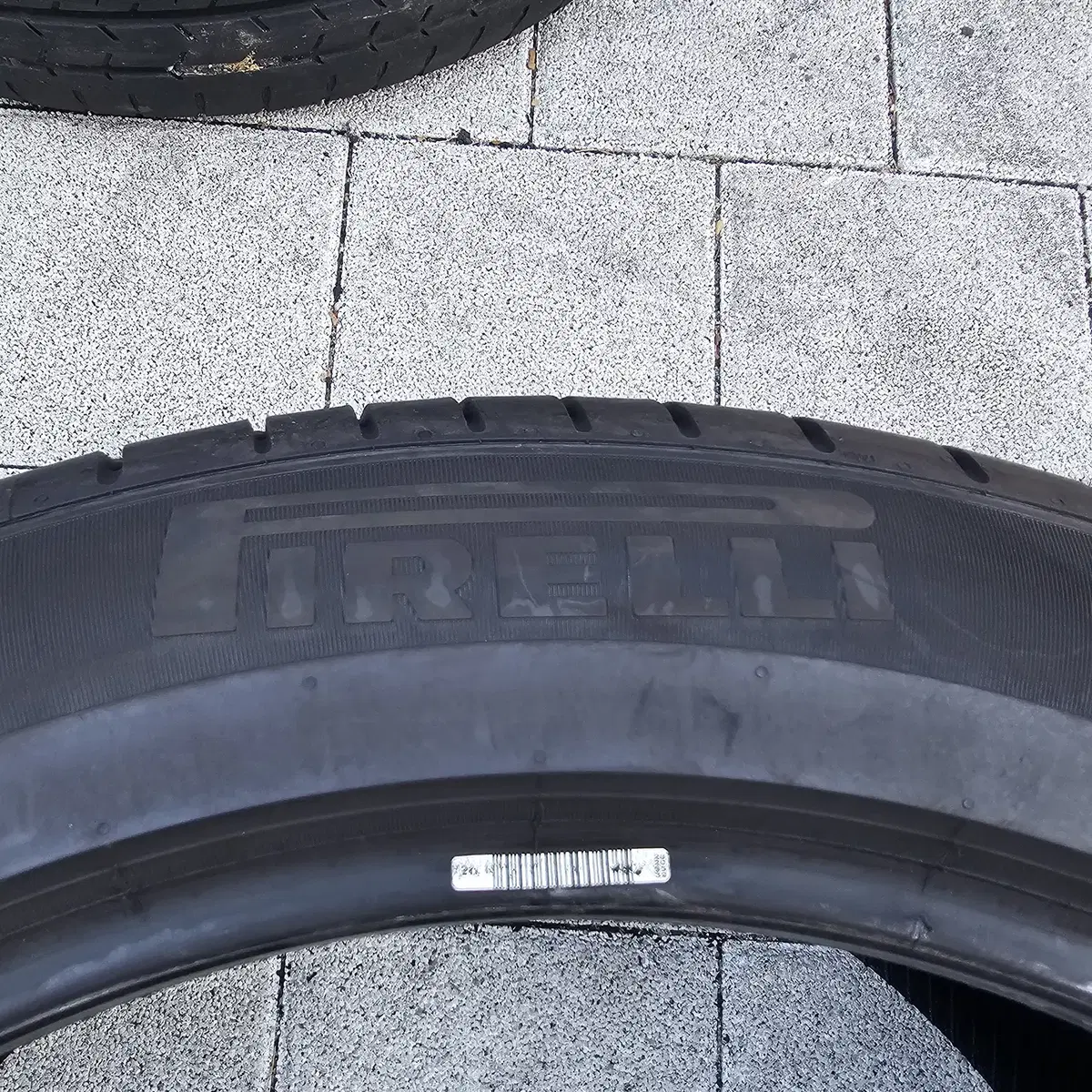 275/45R21  벤츠  순정타이어  1본 판매