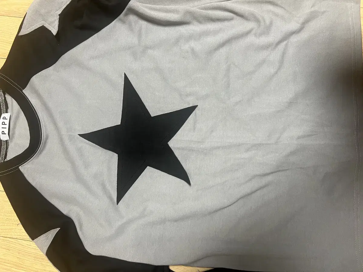 Star Point Long Sleeve Tee