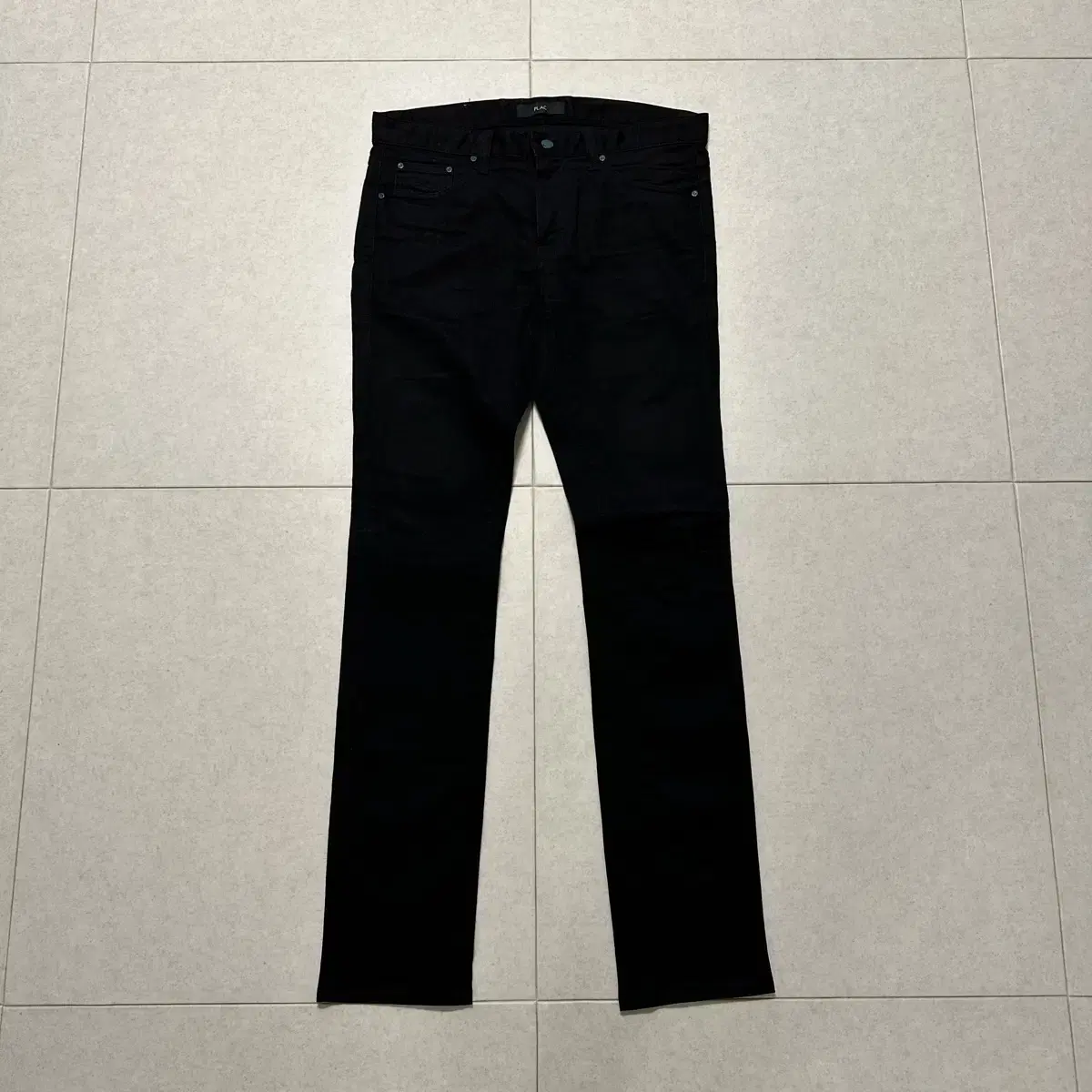 [size 34] Flaxen Slender Slim Black Jeans