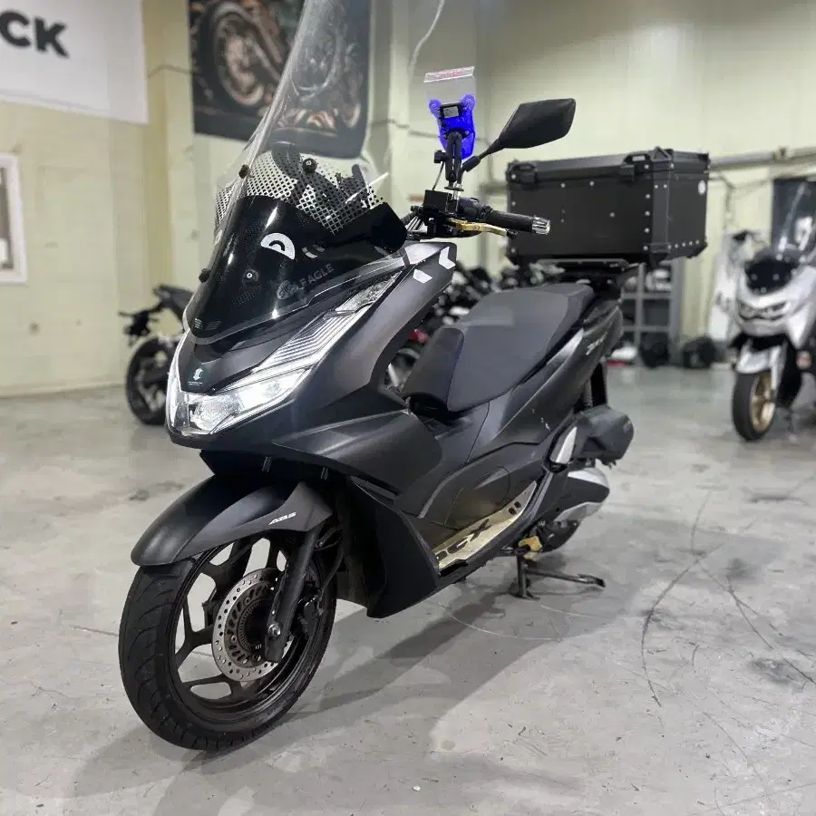 혼다 PCX125ABS 2021년 2.5만KM 무광블랙 배달셋팅차량판매