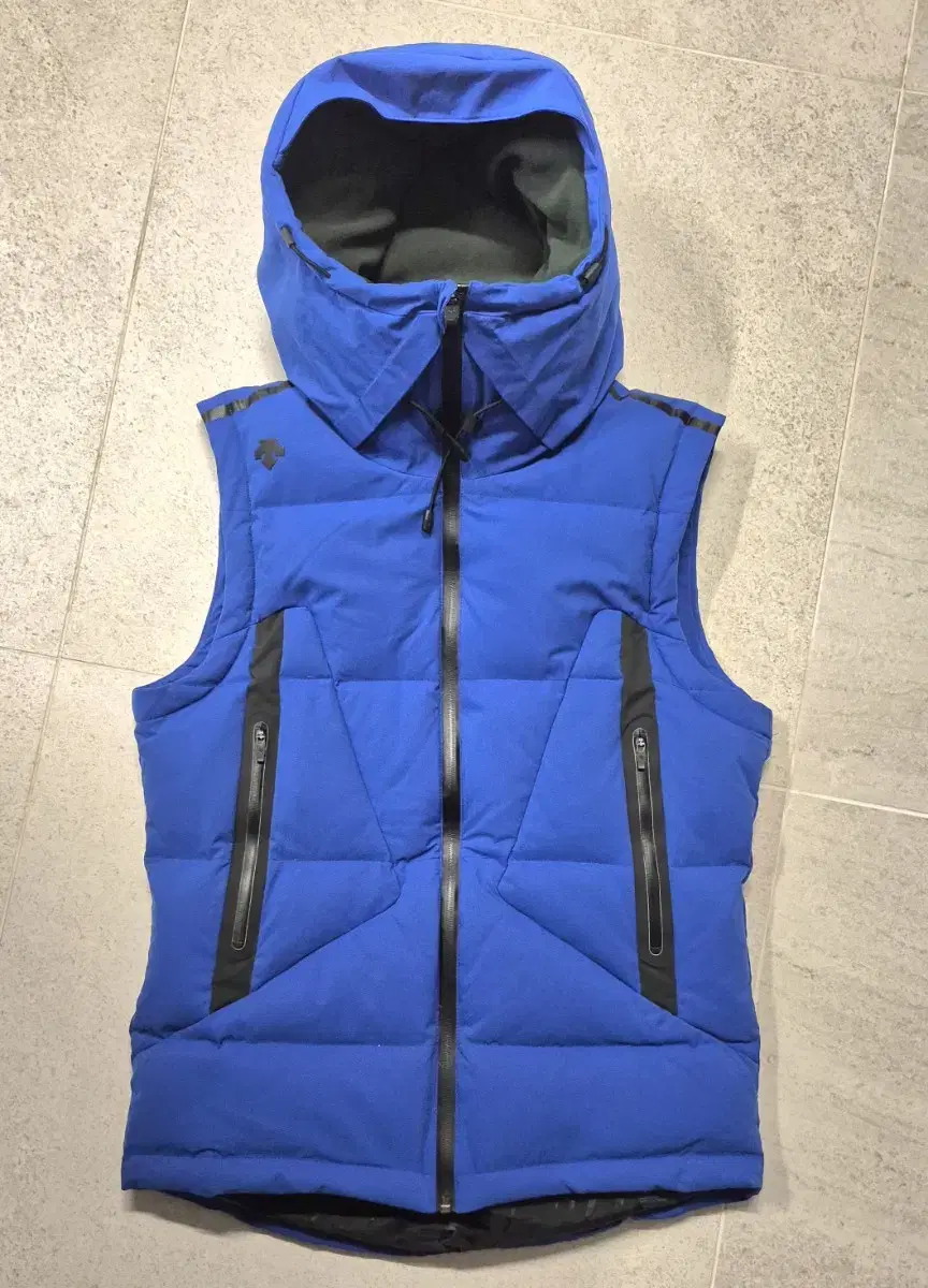 DeSante Down-Filled Hooded Vest