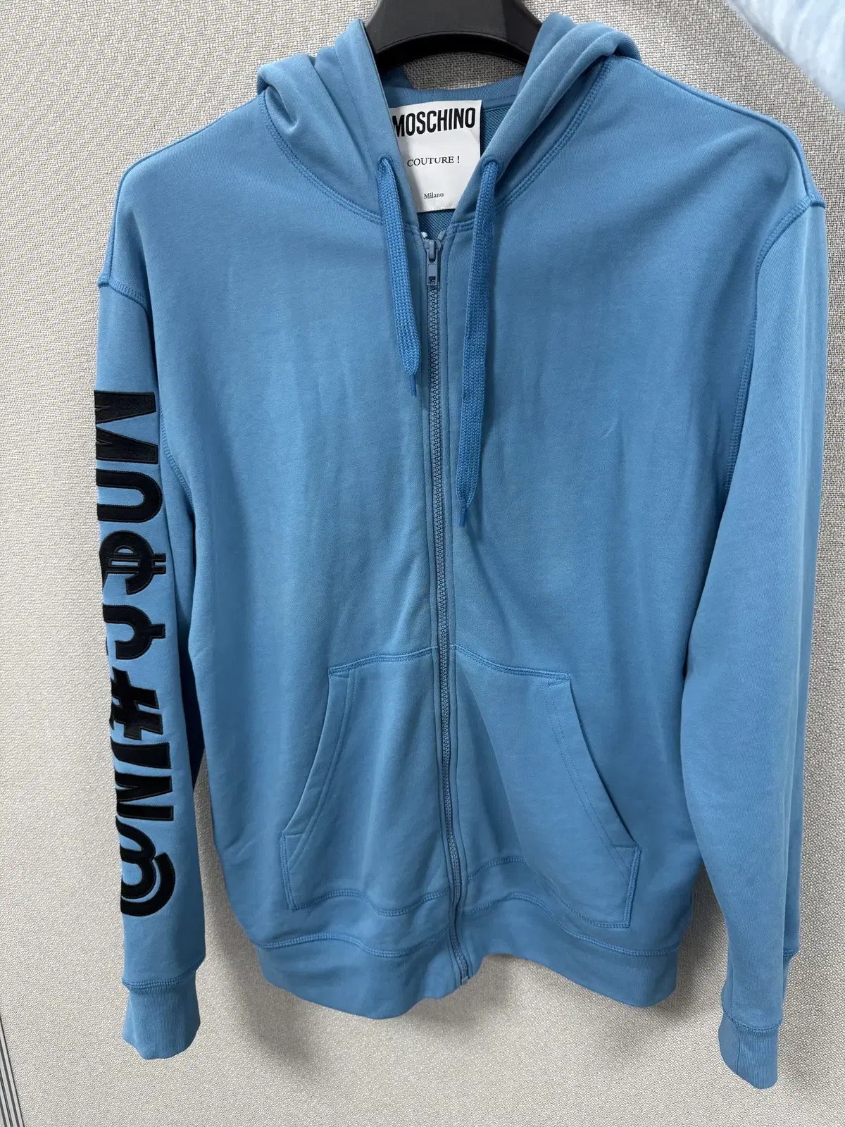 Moschino Hooded Zip Up / 50