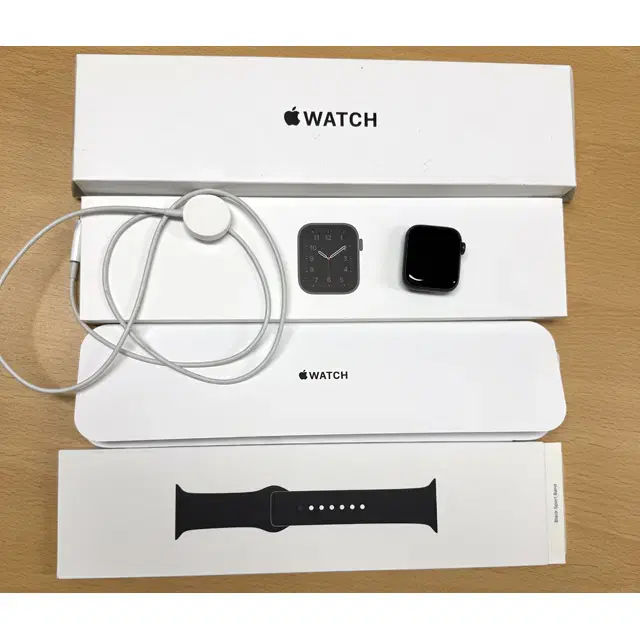 APPLE 애플워치 SE1세대 40mm 그라파이트, 깨끗한 상태의 풀세트