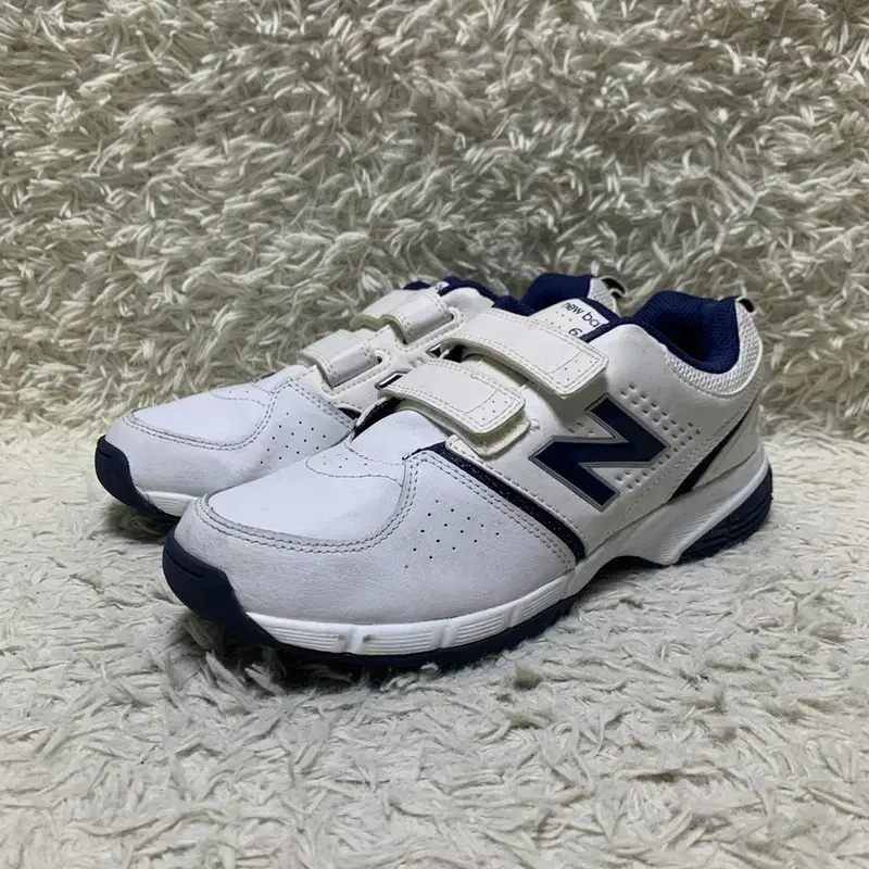 [240] NEW BALANCE 뉴발란스 스니커즈/일반 운동화