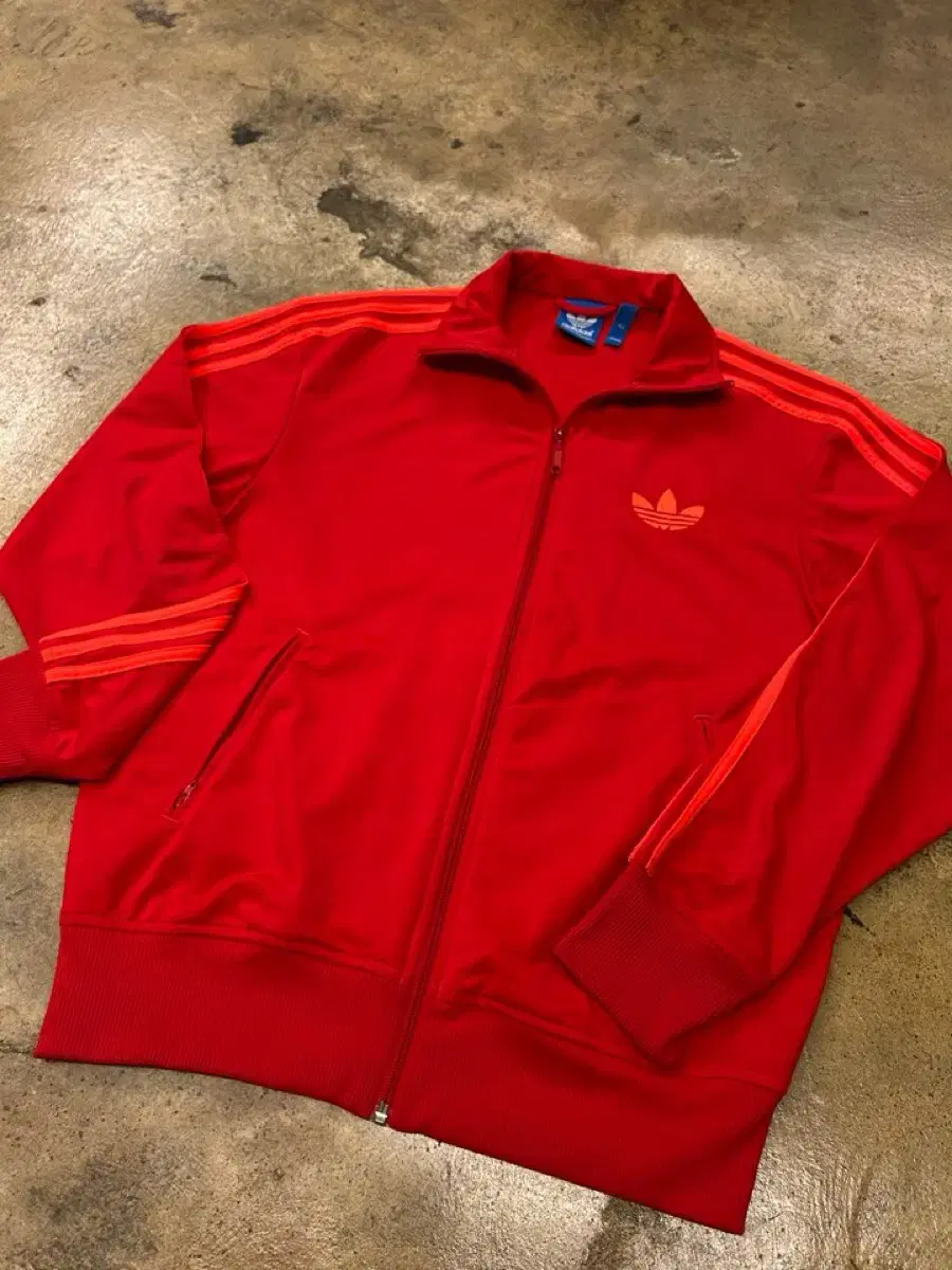 (Genuine/100) Adidas Goofy BirdTrakTop Jersey Red