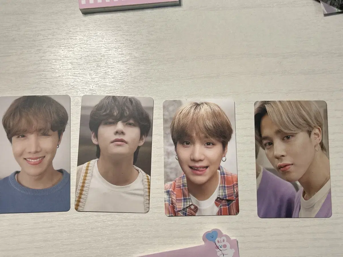 BTS bangtan photocard Samsung pre-order benefits