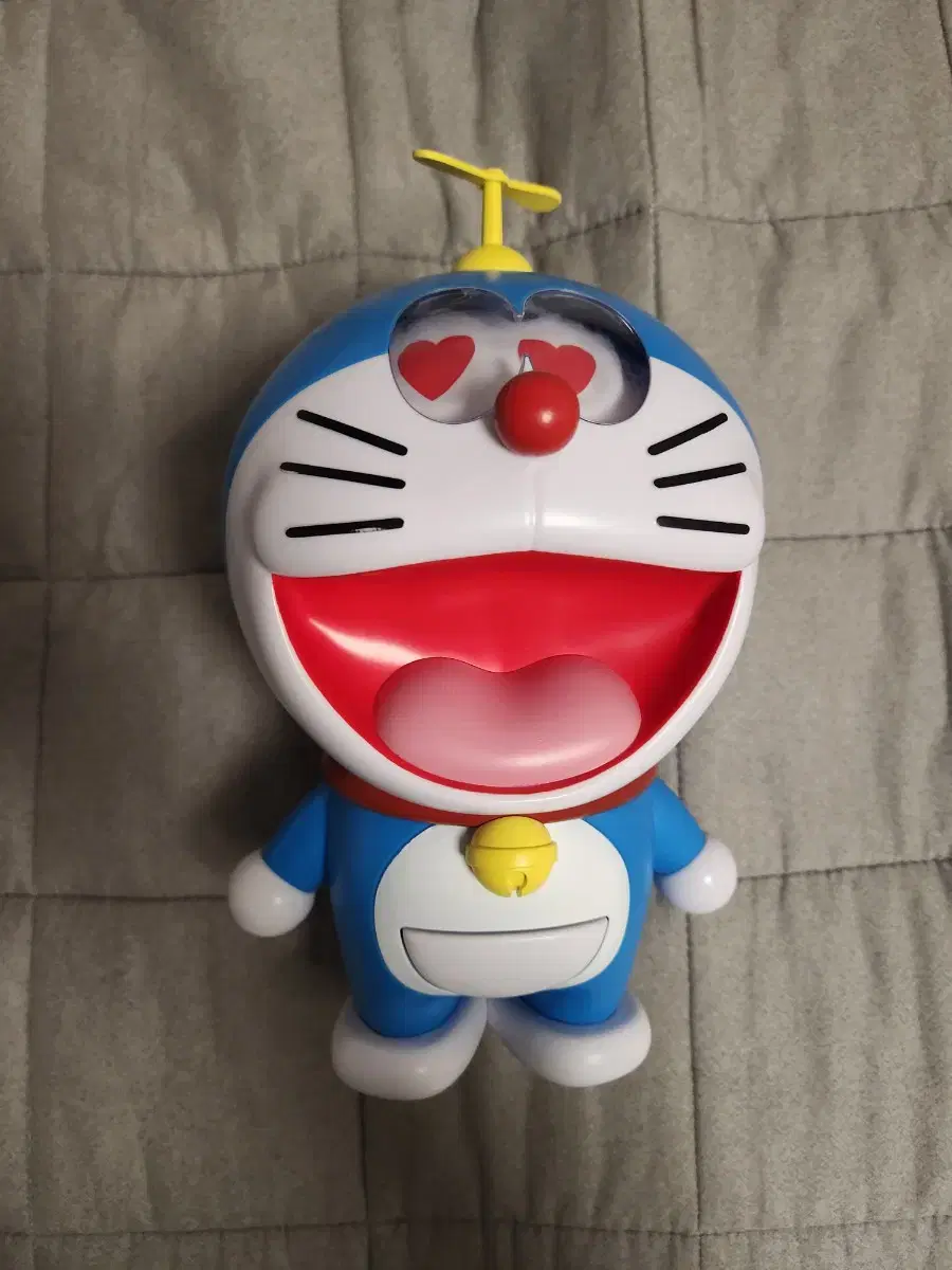 Doraemon Baskin Robbins Figures