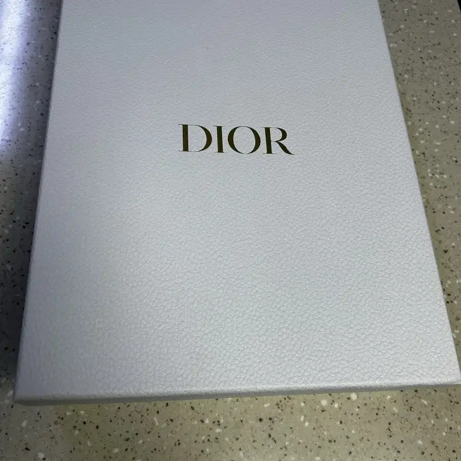 디올 DIOR 포장 박스 판매합니다.