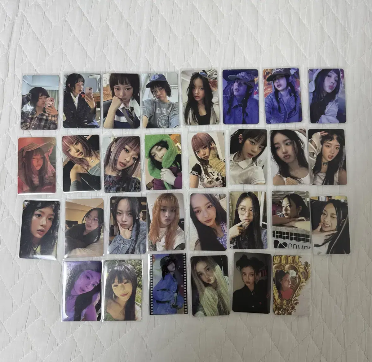 New Jeans hanni photocard bulk wts Attention,OMG,SuperShay,HouseTweet,Pre-order Benefit etc.