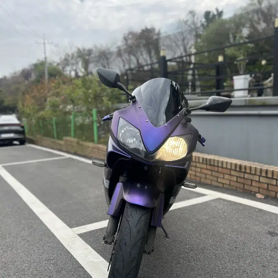 CBR600F4i