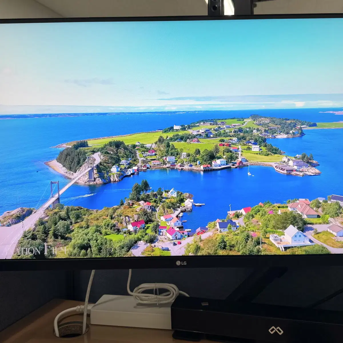 LG 32UQ750 4K UHD 144HZ 게임 고성능 모니터 32'