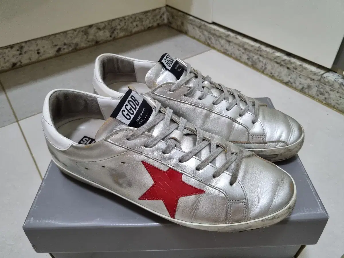 [sold] golden goose sneakers size 43 sell