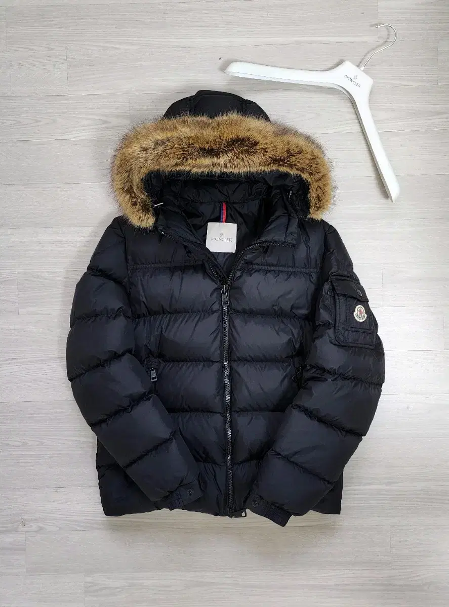 [3] Moncler MOREL MAYA black in new condition